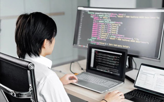 连云港 ,php声明和调用变量的符号是什么？
